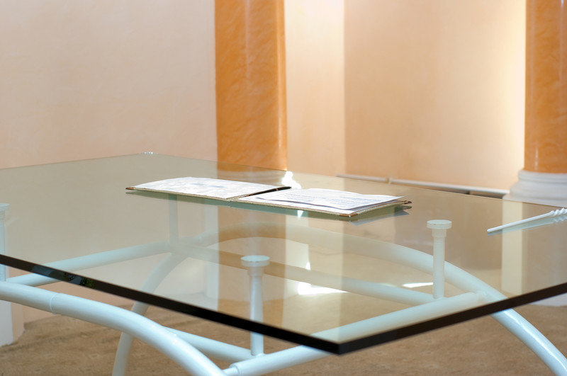 Everything you need to know about Glass Table Tops