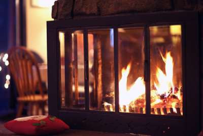 Can The Glass on My Fireplace Break? - We Love Fire