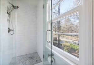 Frameless vs Framed Shower Door
